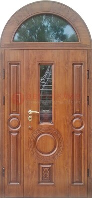 Двустворчатая железная дверь МДФ со стеклом в форме арки ДА-52 в Ступино