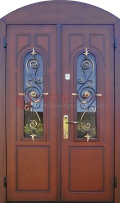 Двухстворчатая стальная дверь Винорит в форме арки ДА-55 в Ступино