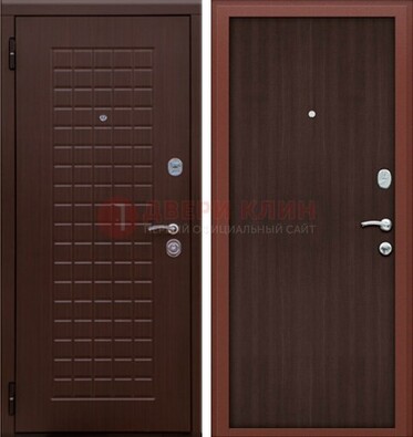 Коричневая металлическая дверь с МДФ ДМ-78 в квартиру в Ступино