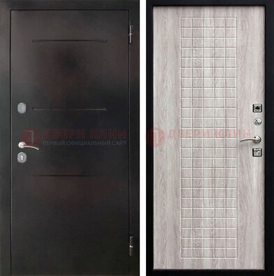 Черная железная дверь с порошковым покрытием и филенчатой МДФ ДП-221 в Ступино