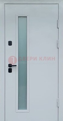 Светлая железная дверь с порошковым напылением ДП-303 в Ступино