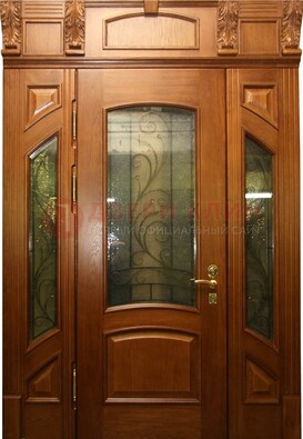Парадная дверь со стеклянными вставками и ковкой ДПР-36 для дома в Ступино