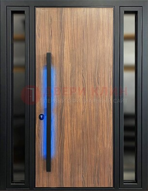 Коричневая металлическая дверь со стеклом ДС-69 в Ступино