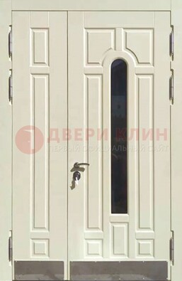 Белая двухстворчатая металлическая дверь со стеклом ДС-71 в Ступино