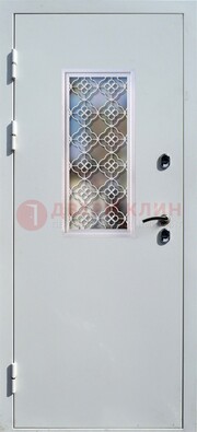 Серая металлическая дверь со стеклом и ковкой ДС-75 в Ступино