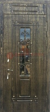 Зеленая входная дверь со стеклом и ковкой ДСК-67 в Ступино