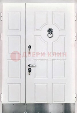 Белая входная дверь с виноритом ДВТ-246 в Ступино