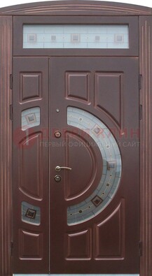 Коричневая двухстворчатая железная дверь с МДФ и витражом ВЖ-29 в Ступино